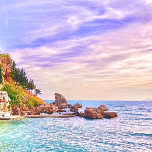 撕开女警胸罩胸奶头玩大胸
