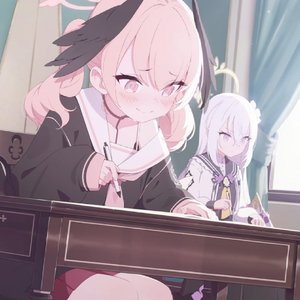 撕开女警胸罩胸奶头玩大胸
